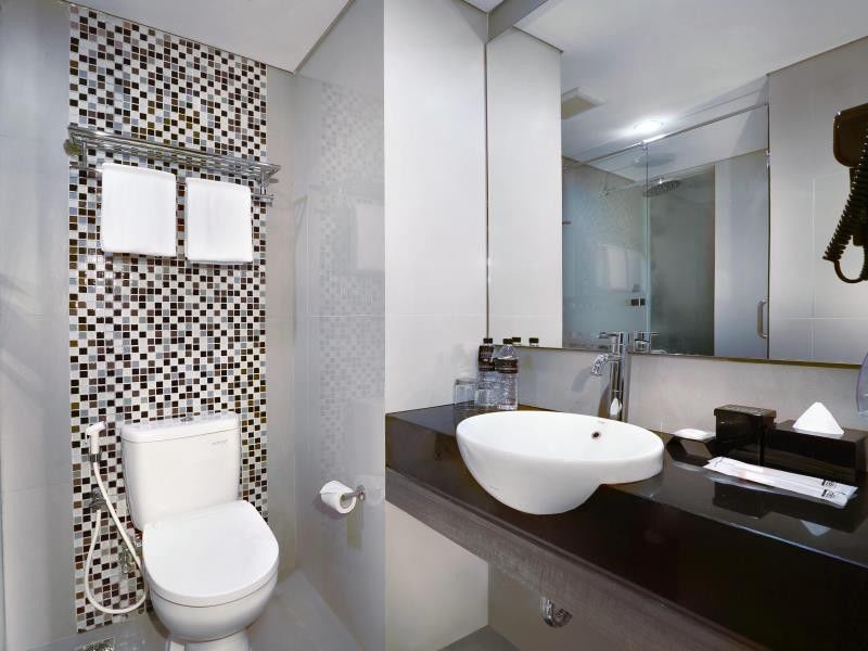 Hotel Neo Malioboro By Aston Yogyakarta Exterior photo